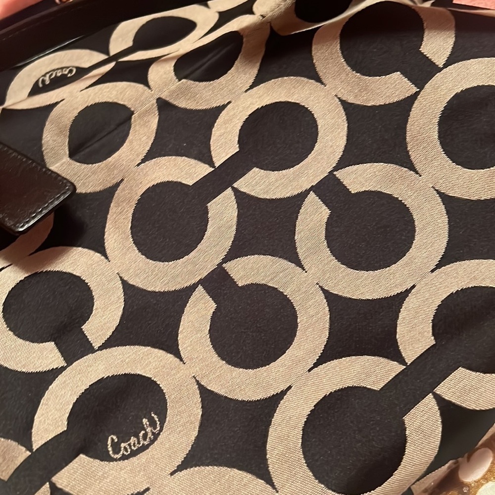 Coach Black and Tan Shoulder Bag - Picture 11 of 13